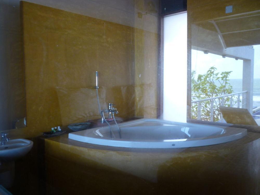 The Cove Hotel Negombo Kültér fotó